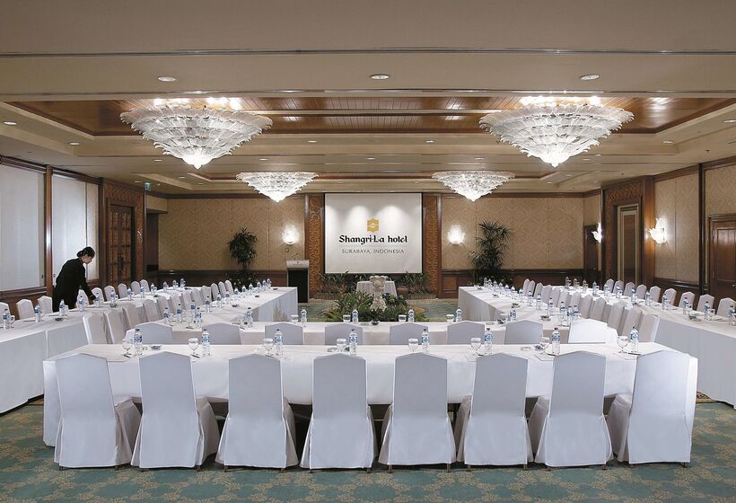هتل Shangrila Surabaya