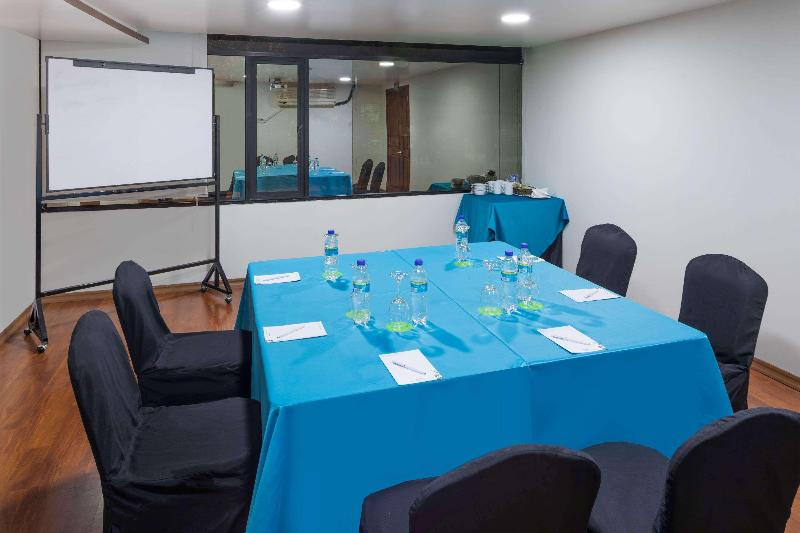 هتل Wyndham Garden Quito