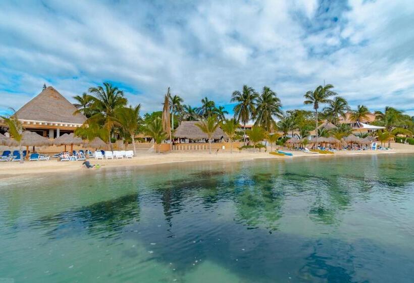 استراحتگاه Puerto Aventuras Hotel & Beach Club