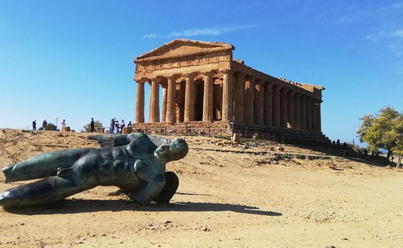تختخواب و صبحانه Le Camere Di Mariú