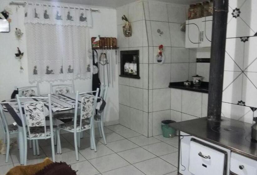 پانسیون Casa De Temporada Familiar