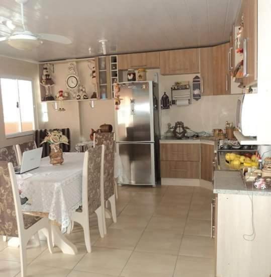 پانسیون Casa De Temporada Familiar