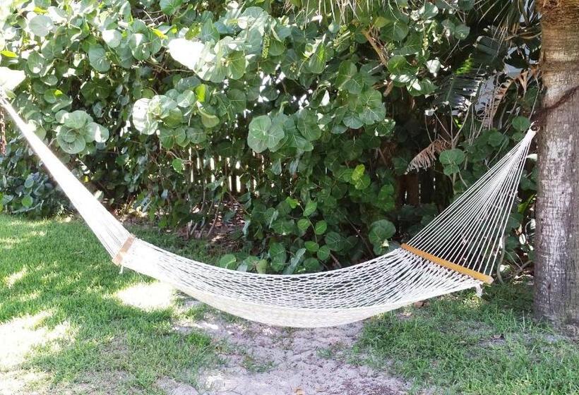 فندق على الطريق South Beach Inn   Cocoa Beach