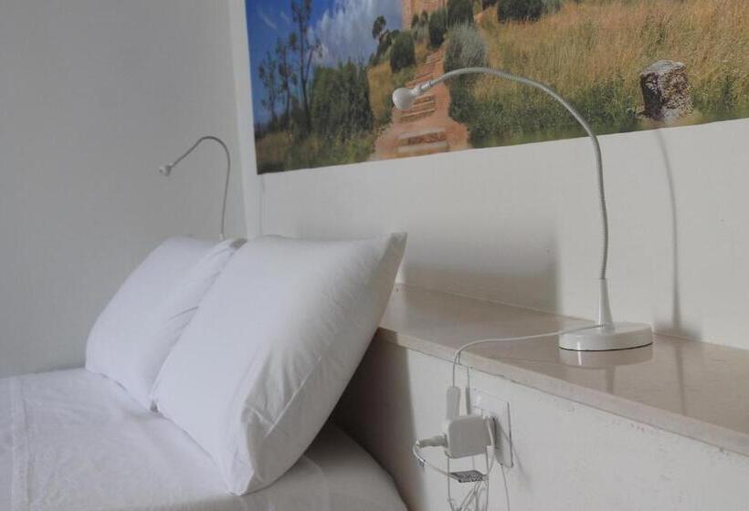 تختخواب و صبحانه A Casa Mia