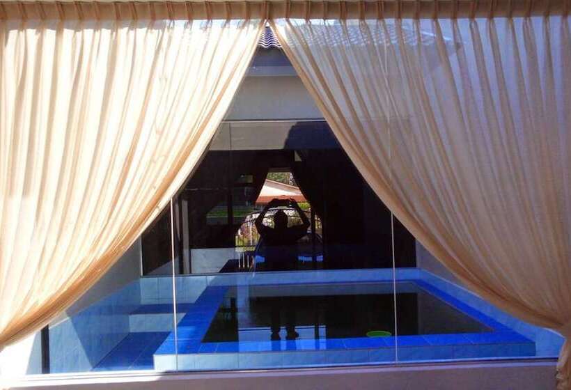هتل Arrayyan Guesthouse & Homestay