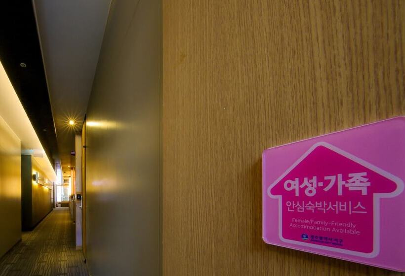 בית מלון כפרי Bolton