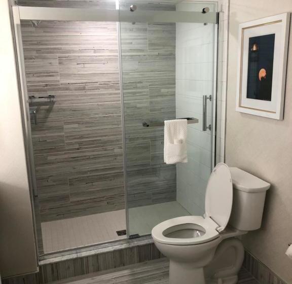 هتل Fenwick Shores, Tapestry Collection By Hilton