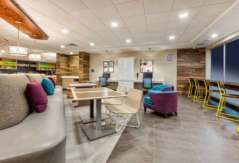 فندق Home2 Suites By Hilton Saginaw, Mi