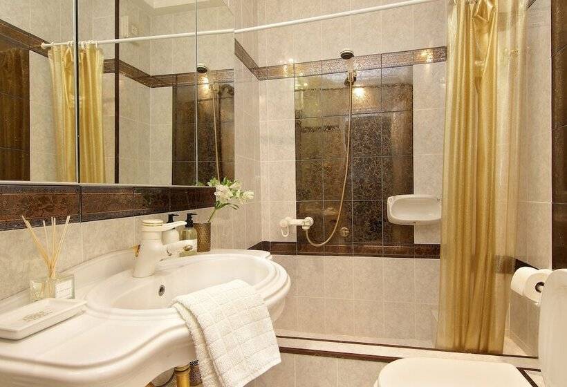 فندق Royal Riviera Residence