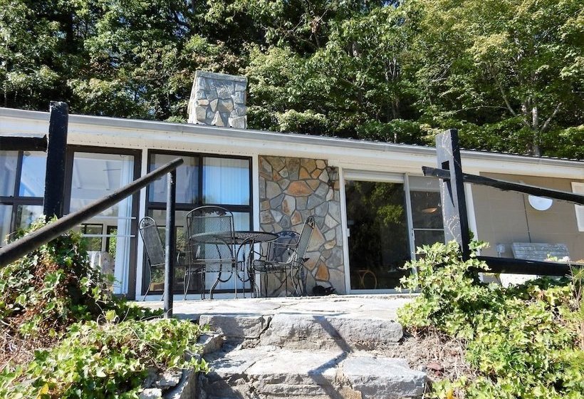 Casa Carroll
