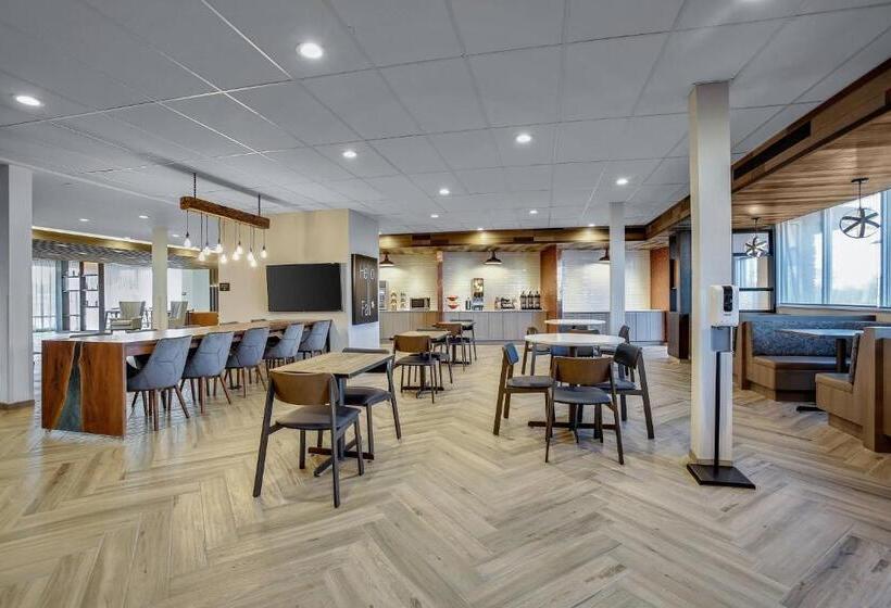 בית מלון כפרי Fairfield Inn & Suites Bardstown