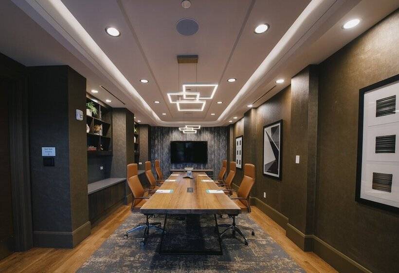هتل Indigo   Columbus At Riverfront Place, An Ihg