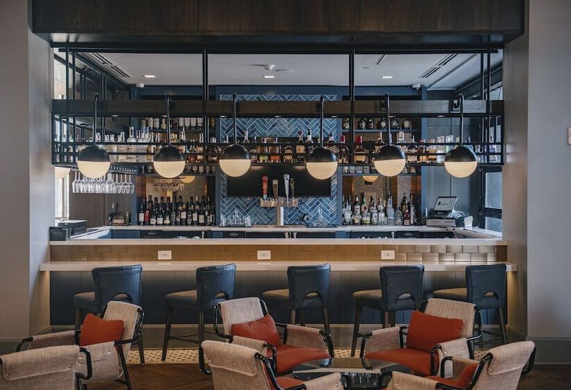هتل Indigo   Columbus At Riverfront Place, An Ihg