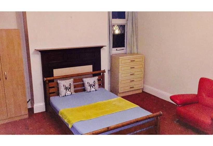 בית מלון כפרי Oyo Kingland Court