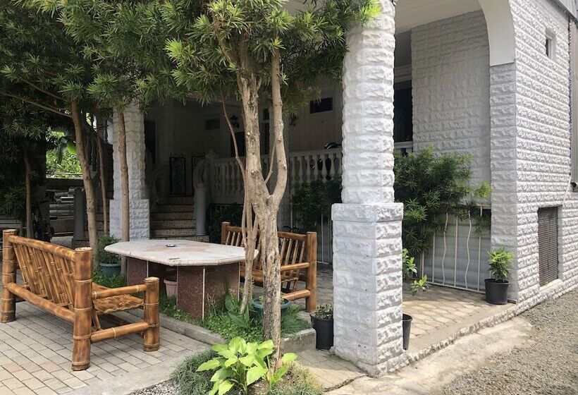 پانسیون Twins