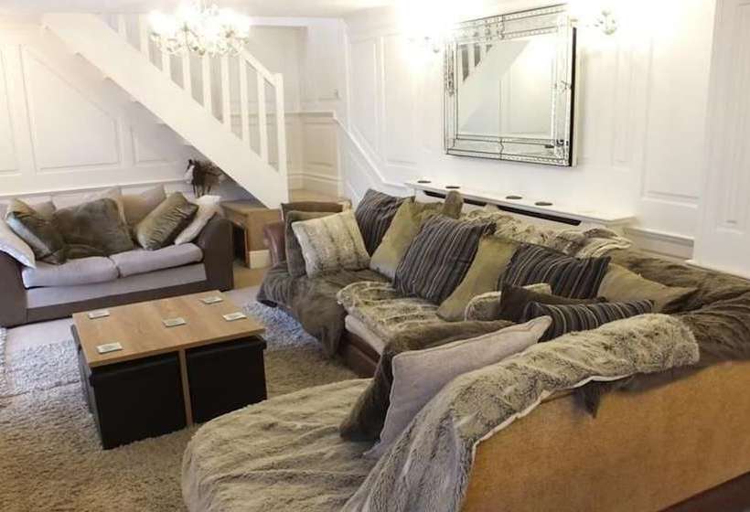 Angel Cottage 2