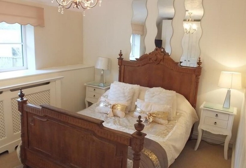 Angel Cottage 2