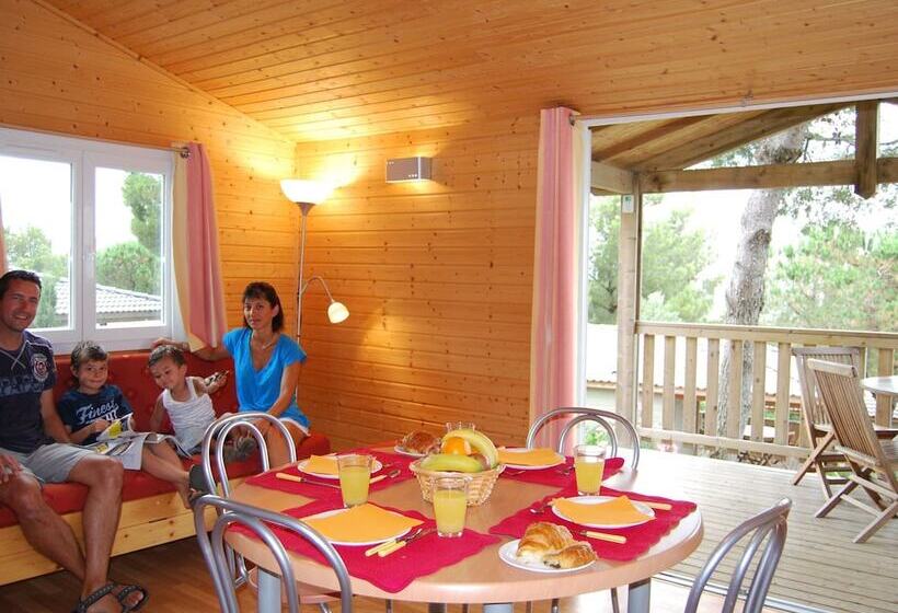 Cozy Cottage Near The Beach In Agde