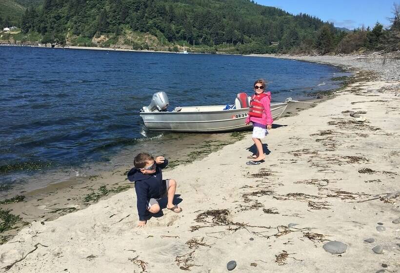 호텔 Tillamook Bay City Rv Park