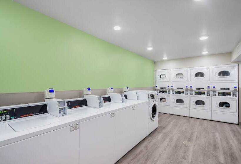 فندق Woodspring Suites Carol Stream  Chicago