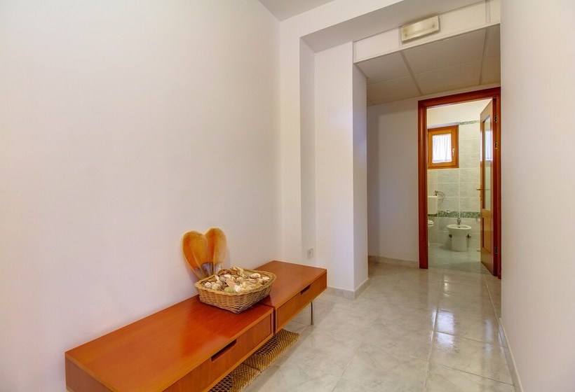 פנסיון Room Alma 1