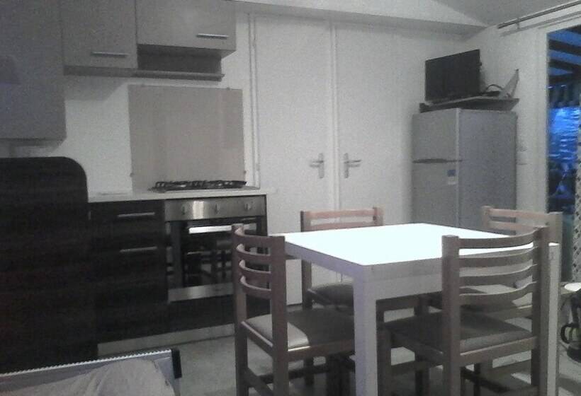 酒店 Mobil Home