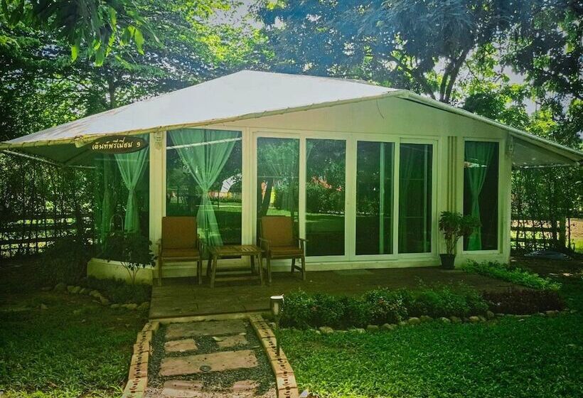 فندق Resort Huangchui Baan Phu Khao