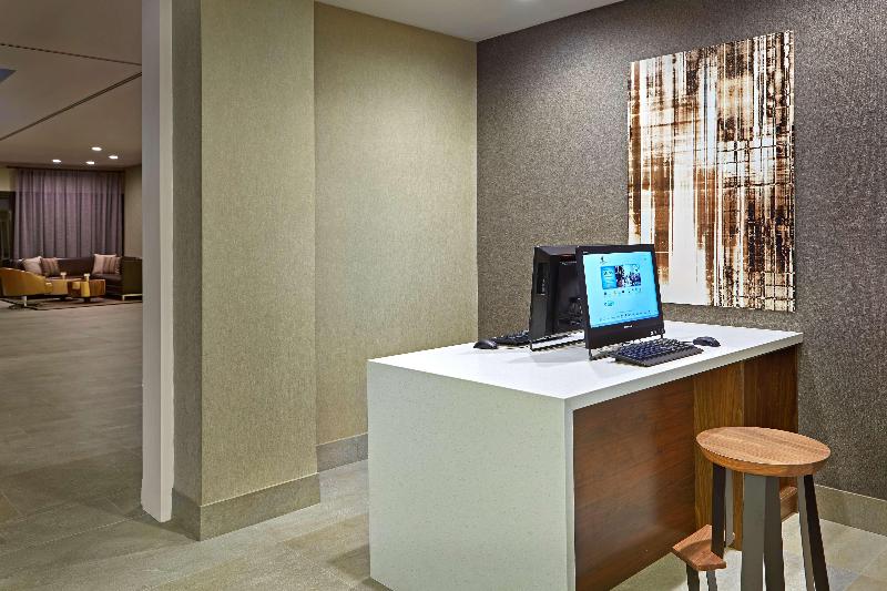 Doubletree By Hilton Hotel Golf Resort Palm Springs