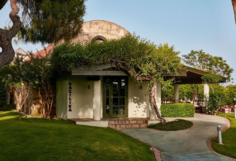 Gloria Verde Resort