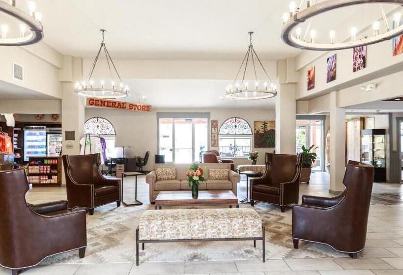 هتل Aarchway Inn
