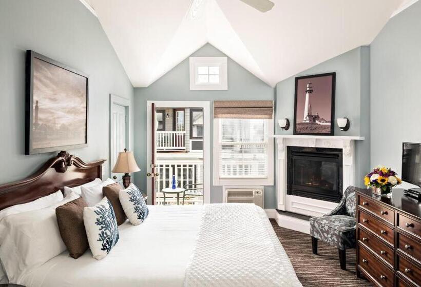 Отель Crowne Pointe Historic Inn Adults Only