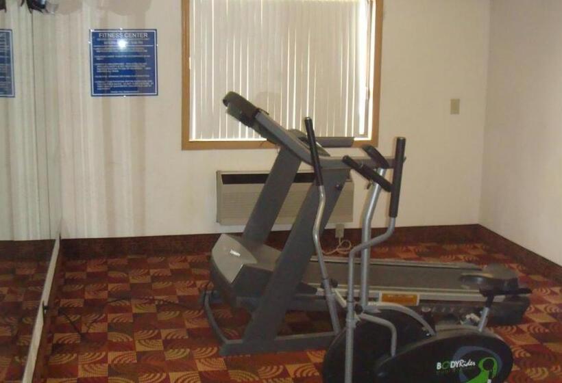 בית מלון כפרי Days Inn By Wyndham Muncie Ball State University