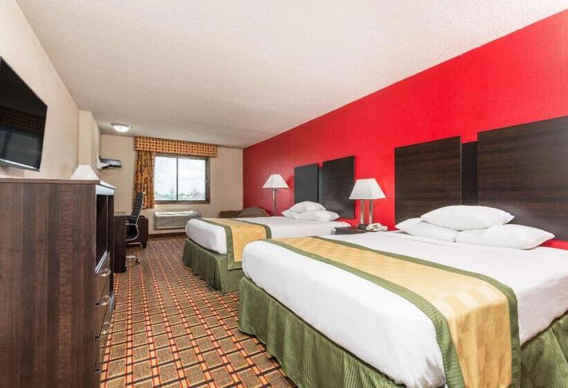 בית מלון כפרי Days Inn By Wyndham Muncie Ball State University