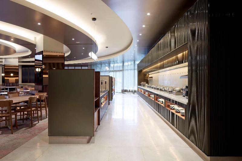 هتل Doubletree By Hilton Montreal
