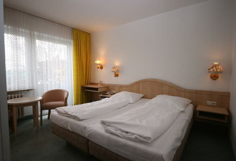 فندق Gasthof Zur Linde