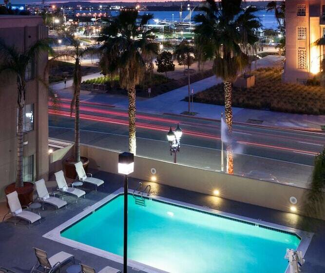 هتل Hampton Inn San Diego Downtown