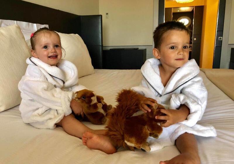 בית מלון כפרי L'Hôtel & Spa du Castellet