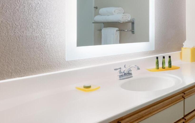 هتل Larkspur Landing Extended Stay Suites Milpitas