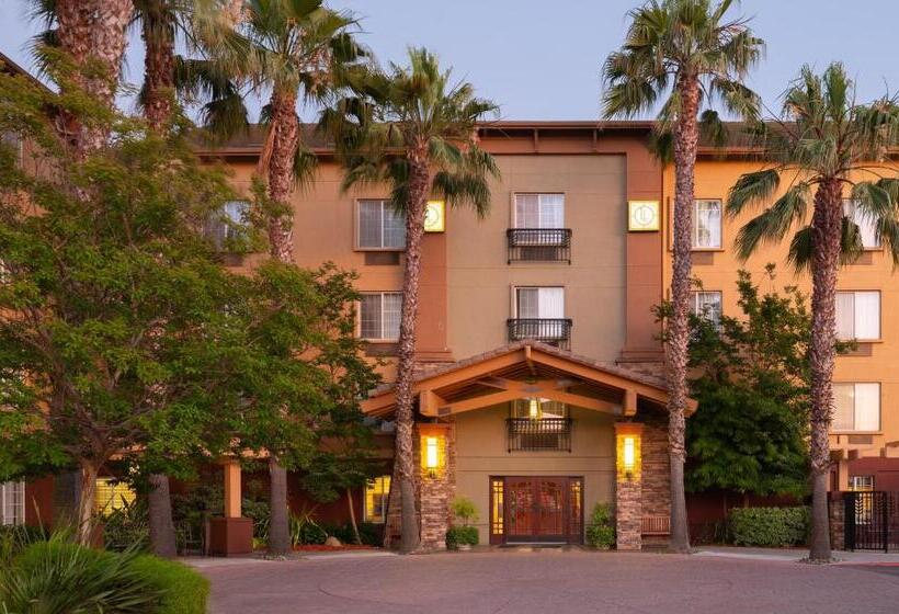 هتل Larkspur Landing Extended Stay Suites Milpitas