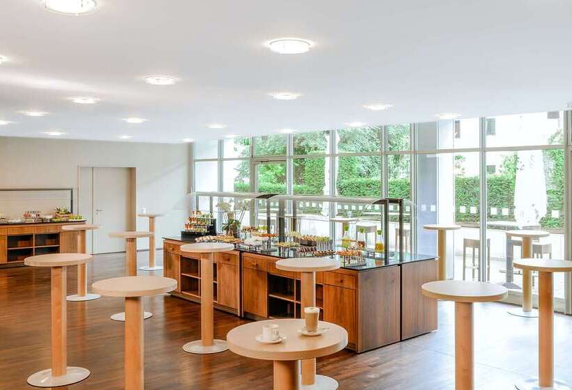 호텔 NH Dusseldorf City Nord