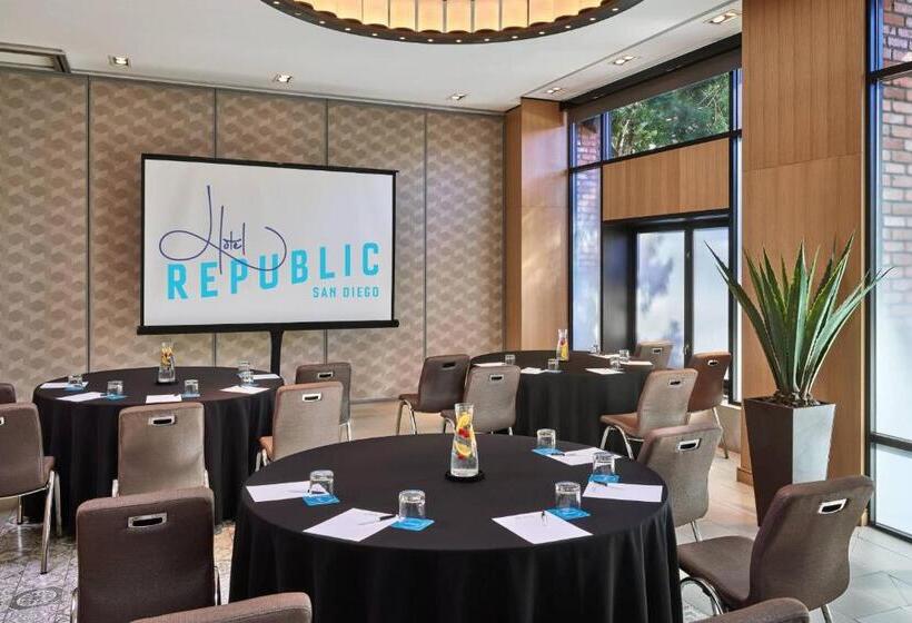 هتل Republic San Diego, Autograph Collection