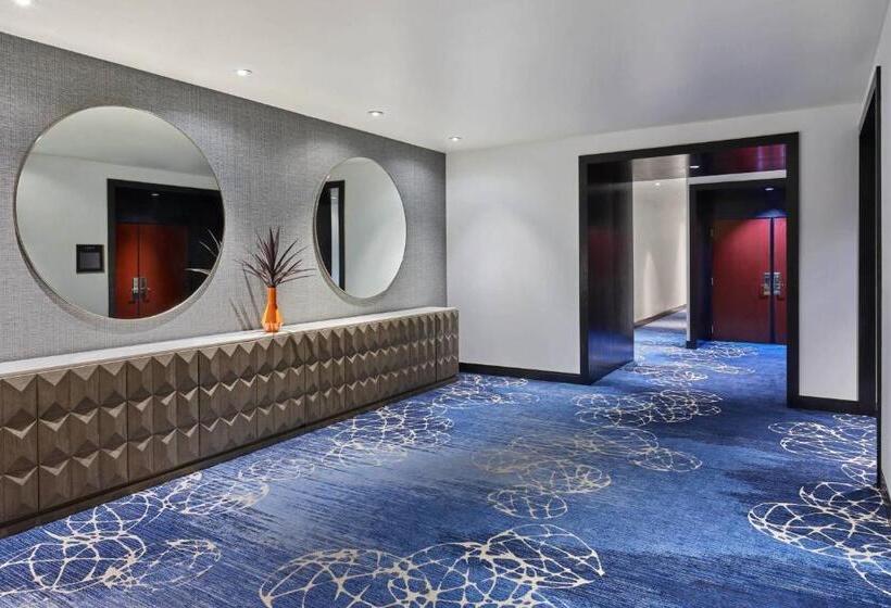 هتل Republic San Diego, Autograph Collection