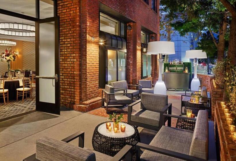 هتل Republic San Diego, Autograph Collection