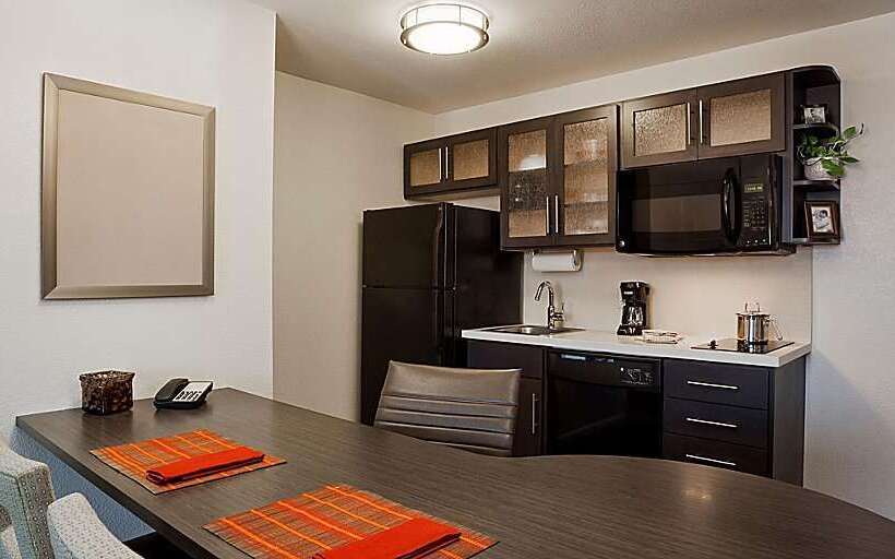 هتل Sonesta Simply Suites Las Vegas Convention Center