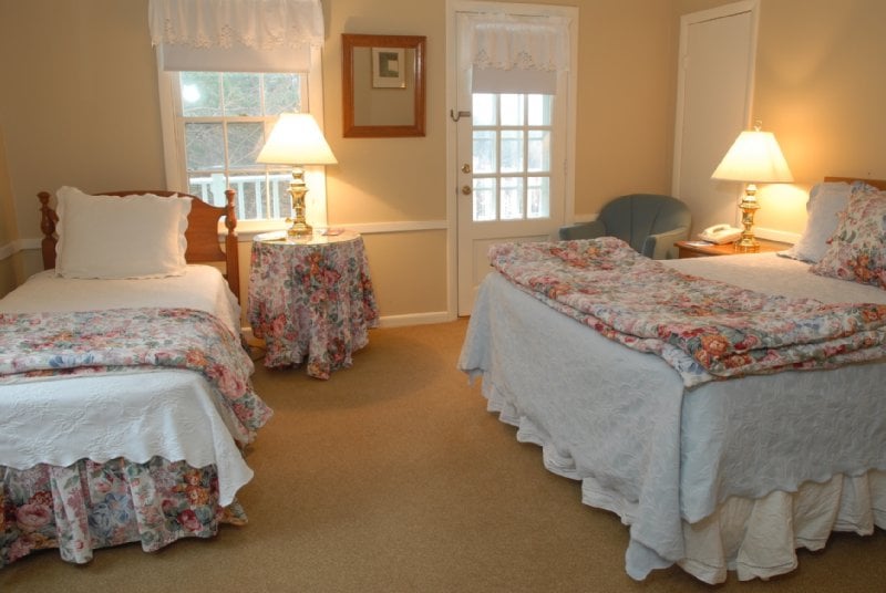 Отель The Sugarbush Inn
