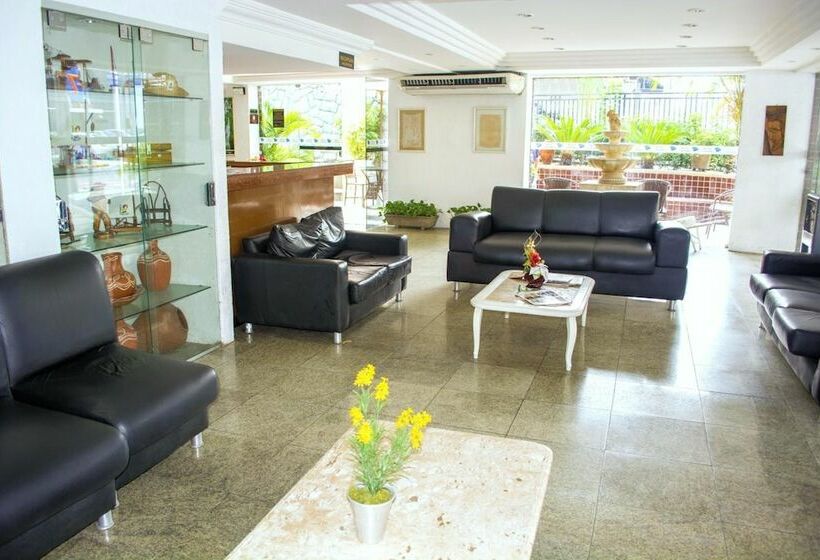 اقامتگاه Rede Andrade Coimbra