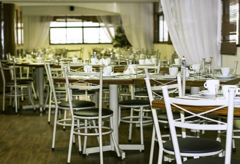 اقامتگاه Rede Andrade Coimbra