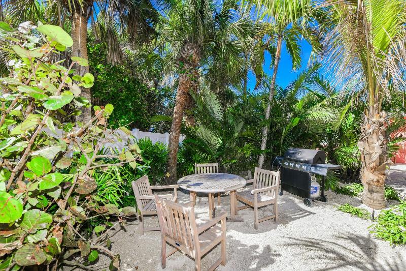Tropical Breeze Resort