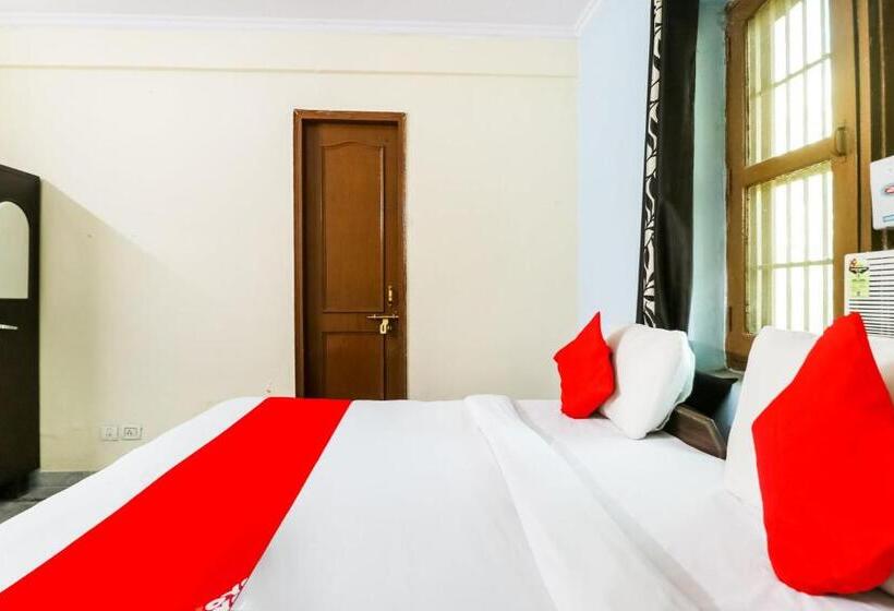 Hotel Flagship Maurya Residency