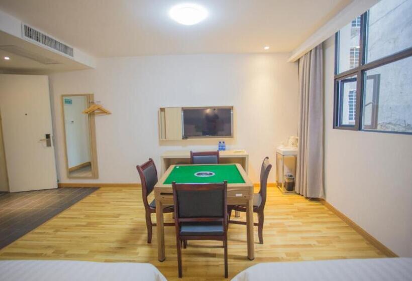 Otel 7days Inn Huaihua Zhijiang Pedestrian Street Branch